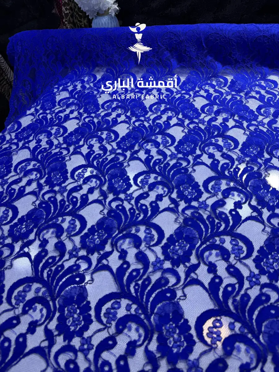 تول او دانتيل فرنسي - صورة 1