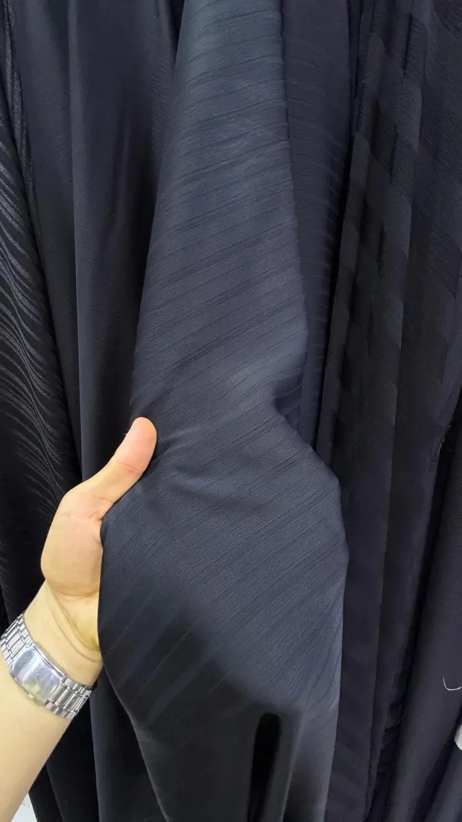 جاكار اسود