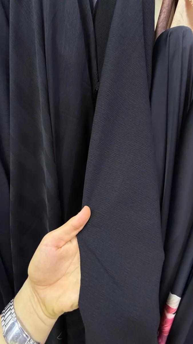 جاكار اسود