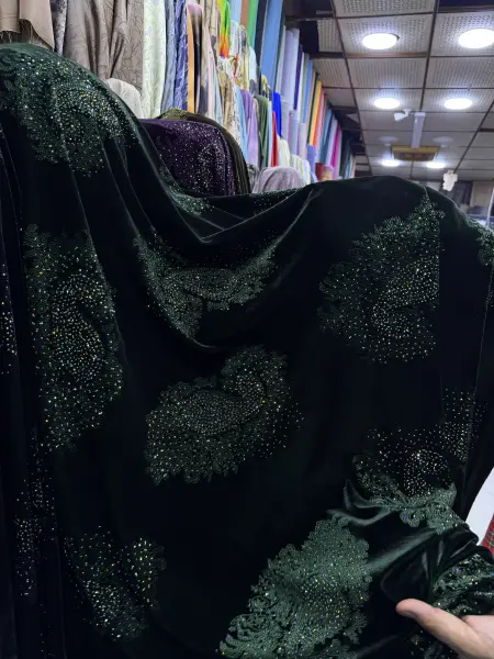 قديفه أخضر ملكي